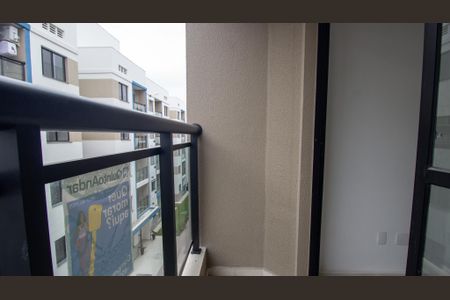 Apartamento à venda com 48m², 2 quartos e 1 vaga Apartamento à venda com 48m², 2 quartos e 1 vagaVaranda