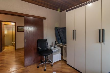 Casa à venda com 229m², 3 quartos e 2 vagasQuarto 2