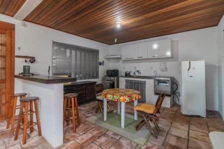 Casa à venda com 229m², 3 quartos e 2 vagasCozinha e Área de Serviço