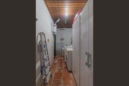 Casa à venda com 229m², 3 quartos e 2 vagasCozinha e Área de Serviço