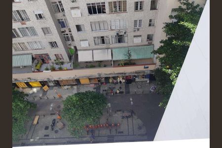 Apartamento à venda com 35m², 1 quarto e sem vaga
