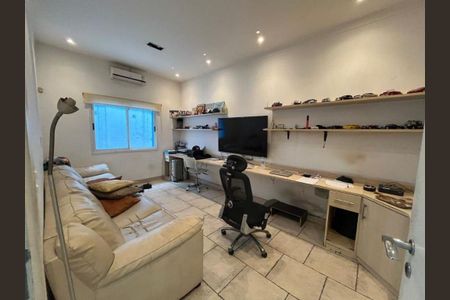 Casa à venda com 400m², 4 quartos e 3 vagas