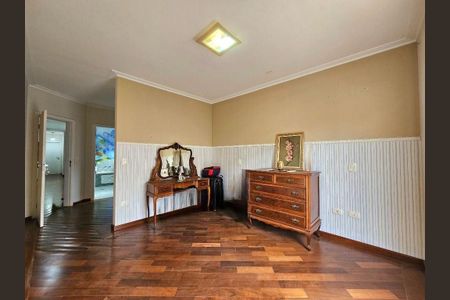 Casa à venda com 418m², 4 quartos e 5 vagas