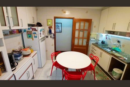 Apartamento à venda com 72m², 2 quartos e 1 vaga