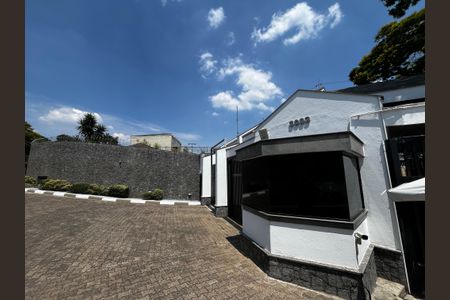 Casa de condomínio à venda com 700m², 6 quartos e 6 vagas Casa de condomínio à venda com 700m², 6 quartos e 6 vagasFachada