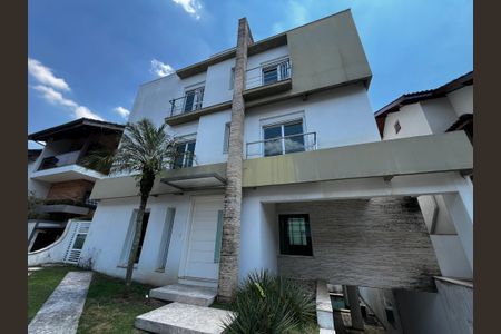 Casa de condomínio à venda com 700m², 6 quartos e 6 vagas Casa de condomínio à venda com 700m², 6 quartos e 6 vagasFachada da casa