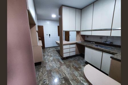 Apartamento à venda com 170m², 4 quartos e 3 vagas