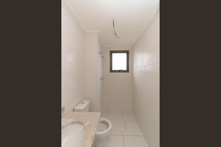 Apartamento à venda com 73m², 2 quartos e 1 vaga Apartamento à venda com 73m², 2 quartos e 1 vagaBanheiro da Suíte 2