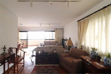 Apartamento à venda com 250m², 4 quartos e 4 vagas