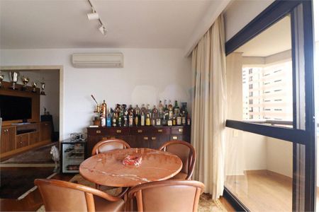 Apartamento à venda com 250m², 4 quartos e 4 vagas