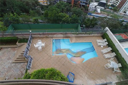 Apartamento à venda com 250m², 4 quartos e 4 vagas