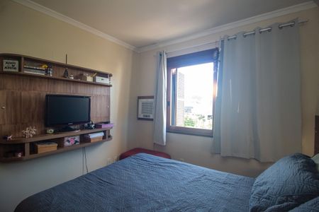 Apartamento à venda com 182m², 4 quartos e 2 vagas Apartamento à venda com 182m², 4 quartos e 2 vagasQuarto 3