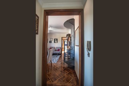 Apartamento à venda com 182m², 4 quartos e 2 vagas Apartamento à venda com 182m², 4 quartos e 2 vagasSala