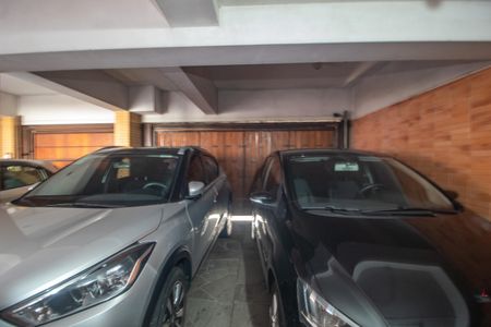 Apartamento à venda com 182m², 4 quartos e 2 vagas Apartamento à venda com 182m², 4 quartos e 2 vagasGaragem