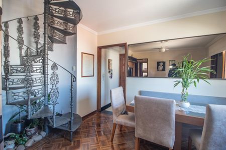 Apartamento à venda com 182m², 4 quartos e 2 vagas Apartamento à venda com 182m², 4 quartos e 2 vagasSala