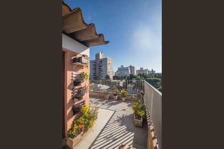 Apartamento à venda com 182m², 4 quartos e 2 vagas Apartamento à venda com 182m², 4 quartos e 2 vagasCobertura