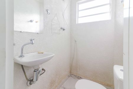 Casa à venda com 218m², 4 quartos e 3 vagas Casa à venda com 218m², 4 quartos e 3 vagasÁrea Gourmet - Banheiro
