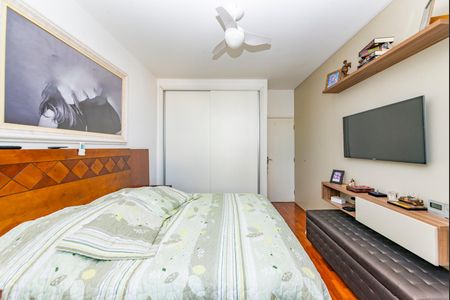 Apartamento à venda com 139m², 4 quartos e 2 vagas Apartamento à venda com 139m², 4 quartos e 2 vagasSuíte