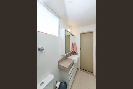 Apartamento à venda com 139m², 4 quartos e 2 vagas Apartamento à venda com 139m², 4 quartos e 2 vagasBanheiro da Suíte