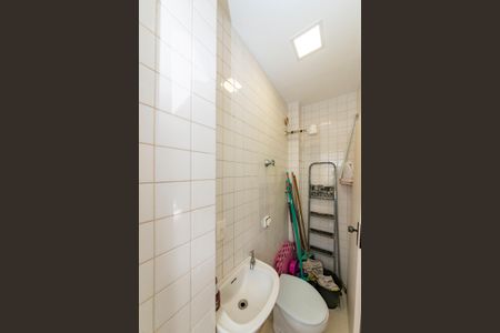 Apartamento à venda com 139m², 4 quartos e 2 vagas Apartamento à venda com 139m², 4 quartos e 2 vagasÁrea de Serviço