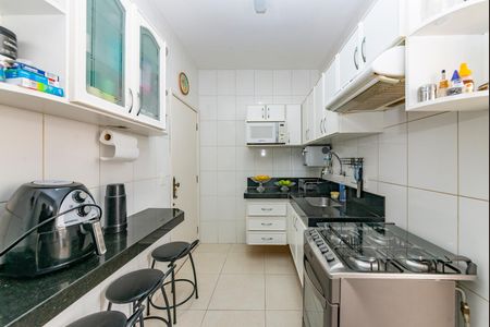 Apartamento à venda com 139m², 4 quartos e 2 vagas Apartamento à venda com 139m², 4 quartos e 2 vagasCozinha