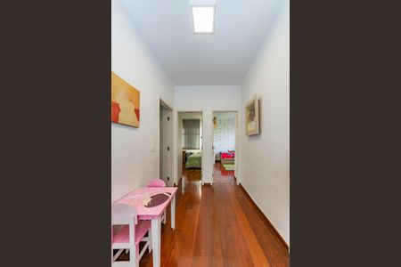 Apartamento à venda com 139m², 4 quartos e 2 vagas Apartamento à venda com 139m², 4 quartos e 2 vagasCorredor