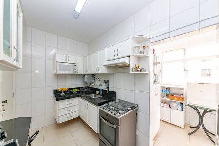 Apartamento à venda com 139m², 4 quartos e 2 vagas Apartamento à venda com 139m², 4 quartos e 2 vagasCozinha