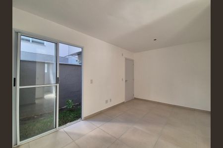 Apartamento à venda com 48m², 2 quartos e 1 vaga Apartamento à venda com 48m², 2 quartos e 1 vagaSala