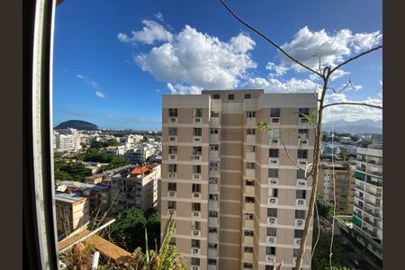 Apartamento à venda com 103m², 5 quartos e 1 vaga Apartamento à venda com 103m², 5 quartos e 1 vagaQuarto