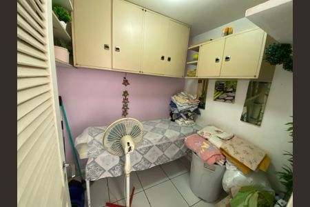 Apartamento à venda com 103m², 5 quartos e 1 vaga Apartamento à venda com 103m², 5 quartos e 1 vagaQuarto - Serviço
