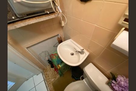 Apartamento à venda com 103m², 5 quartos e 1 vaga Apartamento à venda com 103m², 5 quartos e 1 vagaBanheiro Serviço