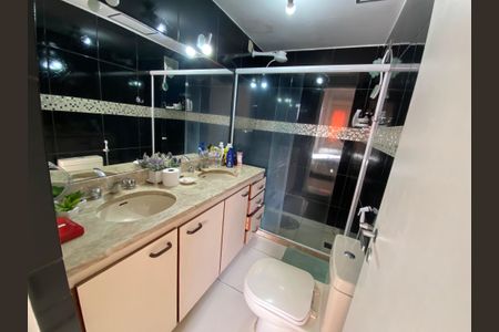 Apartamento à venda com 103m², 5 quartos e 1 vaga Apartamento à venda com 103m², 5 quartos e 1 vagaBanheiro Suite