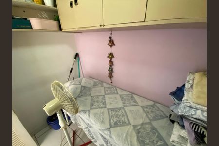 Apartamento à venda com 103m², 5 quartos e 1 vaga Apartamento à venda com 103m², 5 quartos e 1 vagaQuarto - Serviço