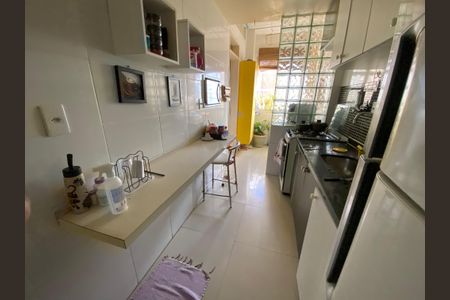 Apartamento à venda com 103m², 5 quartos e 1 vaga Apartamento à venda com 103m², 5 quartos e 1 vagaCozinha