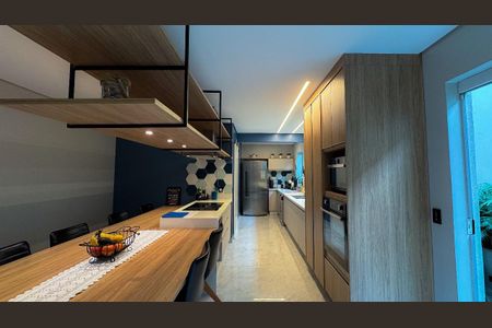 Casa à venda com 430m², 4 quartos e 3 vagas Casa à venda com 430m², 4 quartos e 3 vagasCozinha