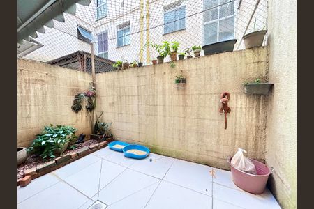 Apartamento à venda com 100m², 2 quartos e 1 vaga Apartamento à venda com 100m², 2 quartos e 1 vagaCozinha