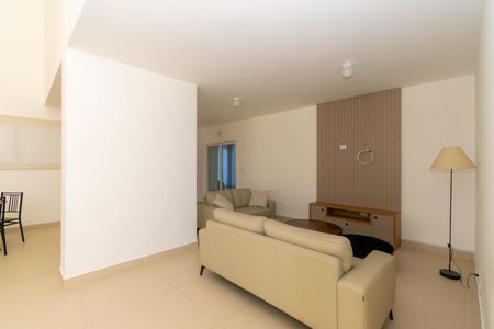 Apartamento à venda com 53m², 2 quartos e 1 vaga Apartamento à venda com 53m², 2 quartos e 1 vagaÁrea comum - Salão de festas