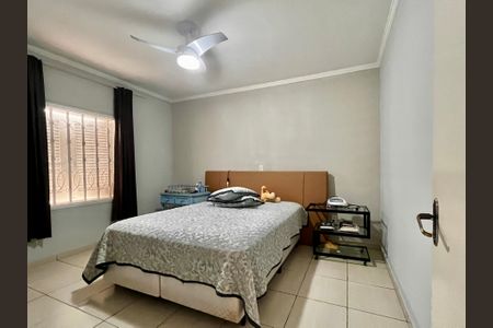 Casa à venda com 127m², 3 quartos e 3 vagas Casa à venda com 127m², 3 quartos e 3 vagasSuíte