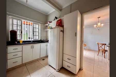 Casa à venda com 127m², 3 quartos e 3 vagas Casa à venda com 127m², 3 quartos e 3 vagasCozinha