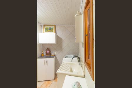 Casa à venda com 250m², 4 quartos e 2 vagasLavanderia