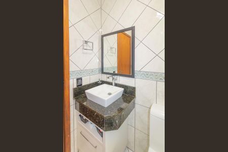 Casa à venda com 250m², 4 quartos e 2 vagasBanheiro Social