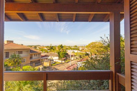 Casa à venda com 250m², 4 quartos e 2 vagasVista da Varanda da Suíte