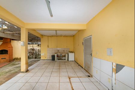 Casa à venda com 300m², 4 quartos e 2 vagas Casa à venda com 300m², 4 quartos e 2 vagasÁrea de Serviço