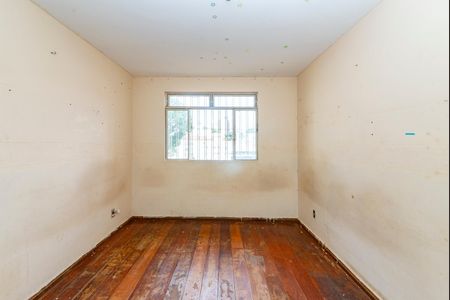 Casa à venda com 300m², 4 quartos e 2 vagas Casa à venda com 300m², 4 quartos e 2 vagasQuarto 2