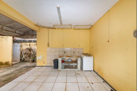 Casa à venda com 300m², 4 quartos e 2 vagas Casa à venda com 300m², 4 quartos e 2 vagasÁrea de Serviço