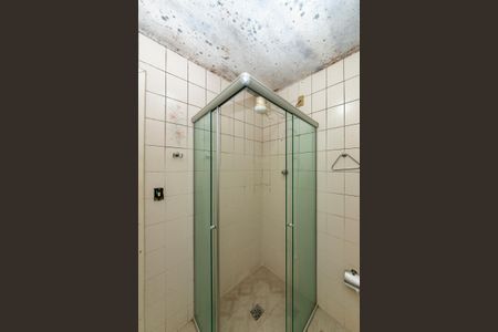 Casa à venda com 300m², 4 quartos e 2 vagas Casa à venda com 300m², 4 quartos e 2 vagasBanheiro Social