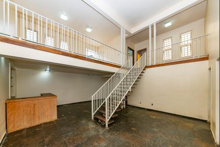 Casa à venda com 300m², 4 quartos e 2 vagas Casa à venda com 300m², 4 quartos e 2 vagasSala 2