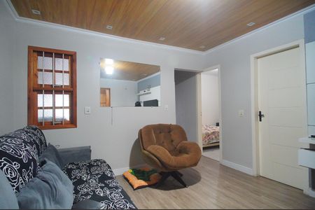 Casa à venda com 90m², 3 quartos e 2 vagasSala