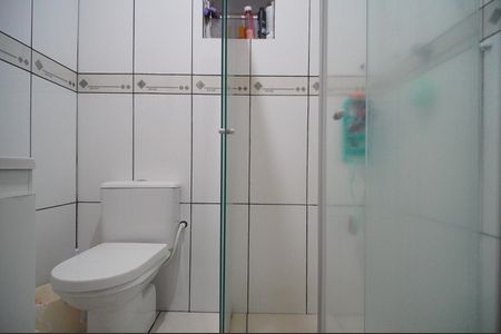 Casa à venda com 90m², 3 quartos e 2 vagasBanheiro