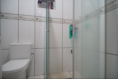 Casa à venda com 90m², 3 quartos e 2 vagasBanheiro